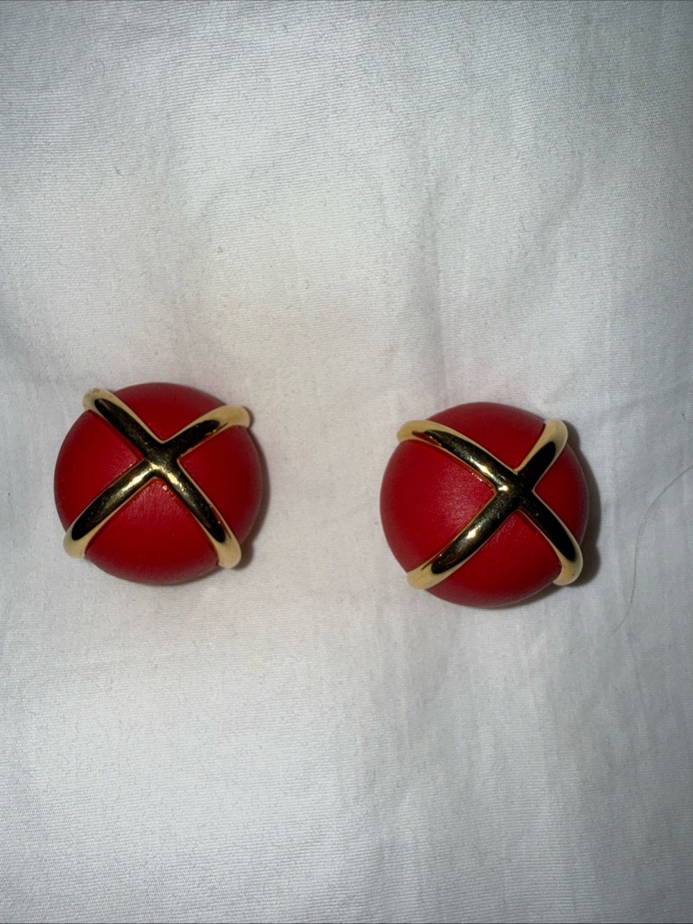 AUTHENTIC LES BERNARD vintage 80s red resin gold ton X design clip on earrings